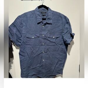 Banana Republic Men's Casual Blue Button Down Shirt